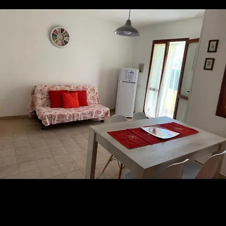 Villaluciana Vakantiehuis Solanas (Cagliari)