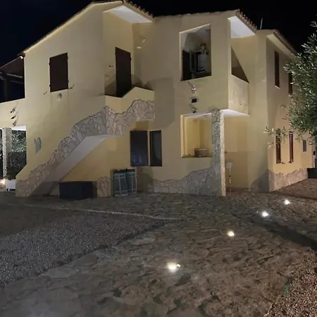 Holiday home Villaluciana