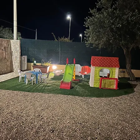בית נופש Villaluciana סולאנאס