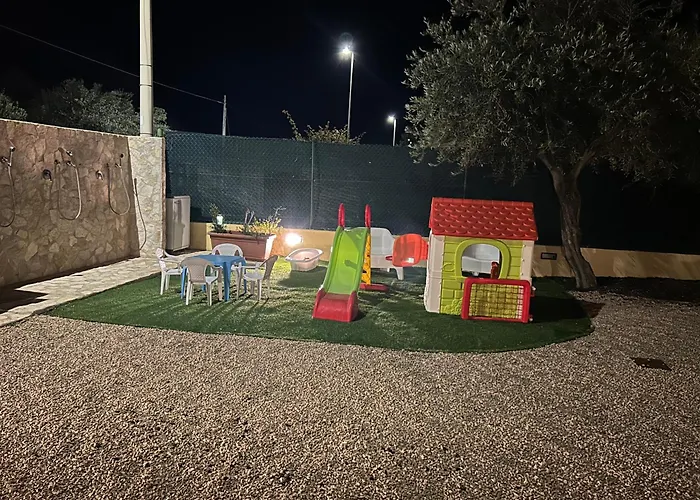 Casa de Férias Villaluciana Solanas (Cagliari)